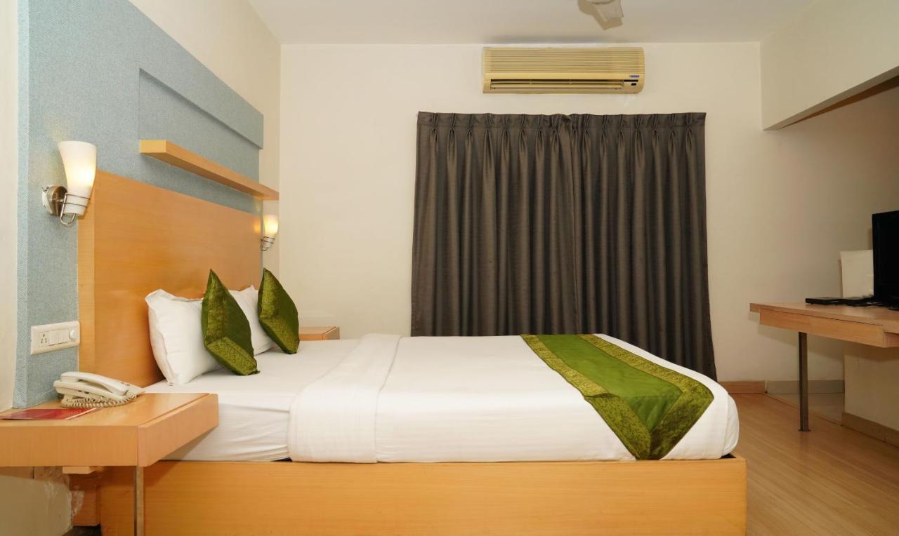 Oyster Suites Hajdarabad Zewnętrze zdjęcie