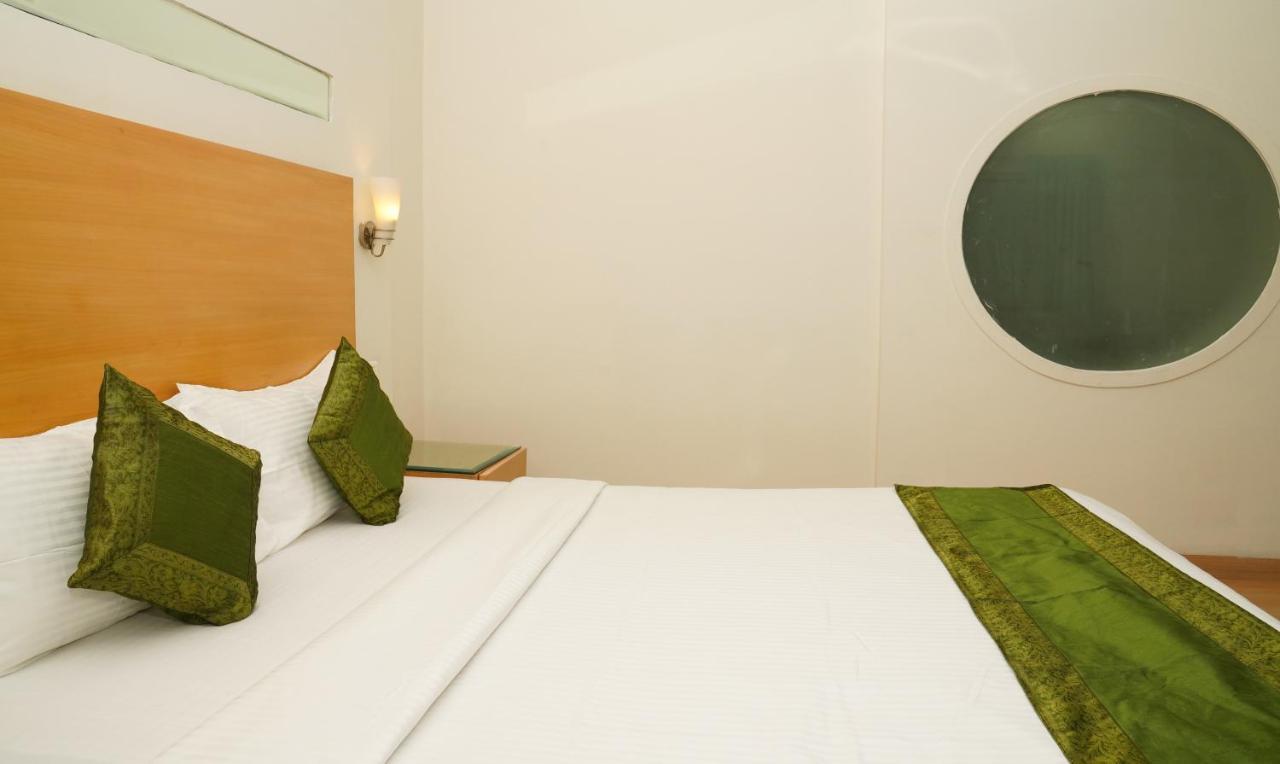 Oyster Suites Hajdarabad Zewnętrze zdjęcie